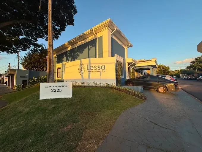 Fachada da Lessa Cardiologia Veterinária na Av. Independência, 2325